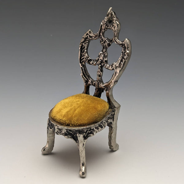 1940年代 真鍮製 椅子型 懐中時計ホルダー イエローシート